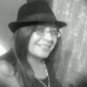 Meet your Posher, Dee